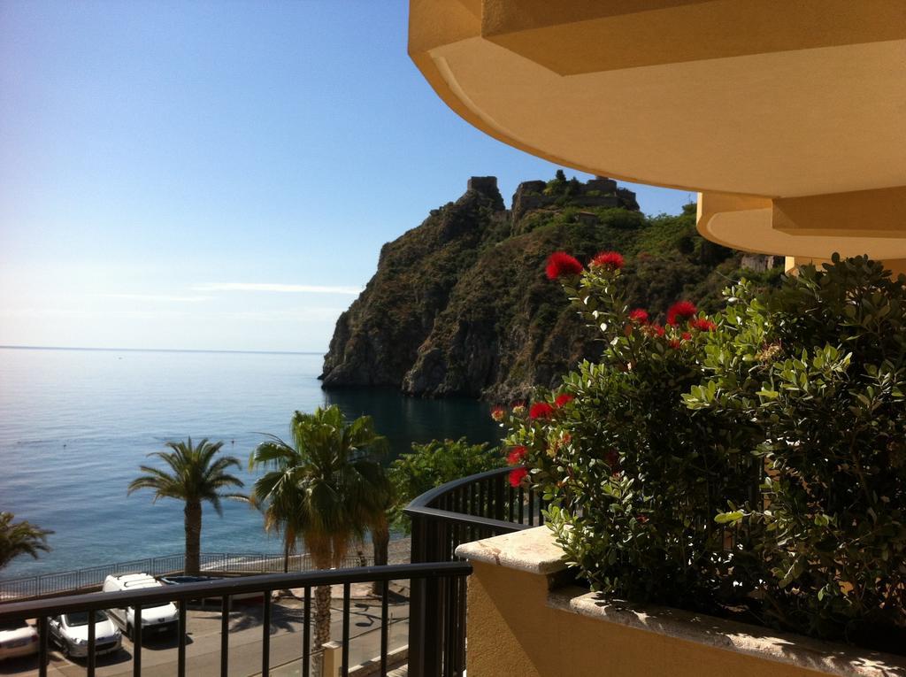 Elihotel SantʼAlessio Siculo Oda fotoğraf
